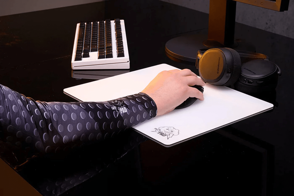 skyPAD Standard Arm Gaming Sleeve (Without Hand) Black AX STORE