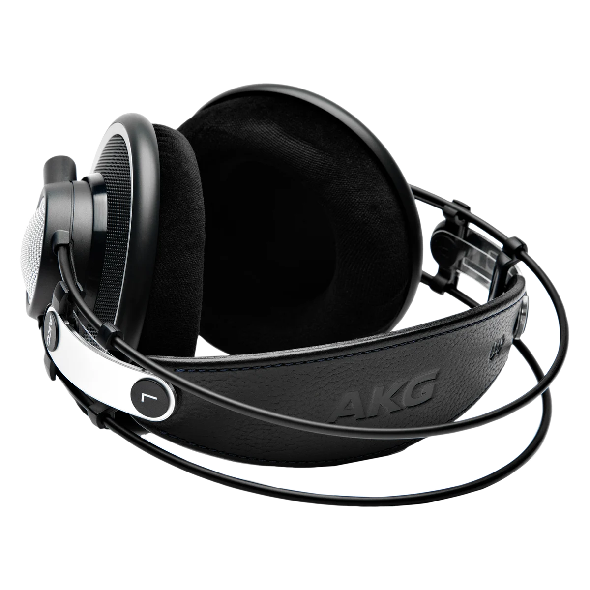 AKG K702 Over-Ear Open-Back Headphones design and listening setup
