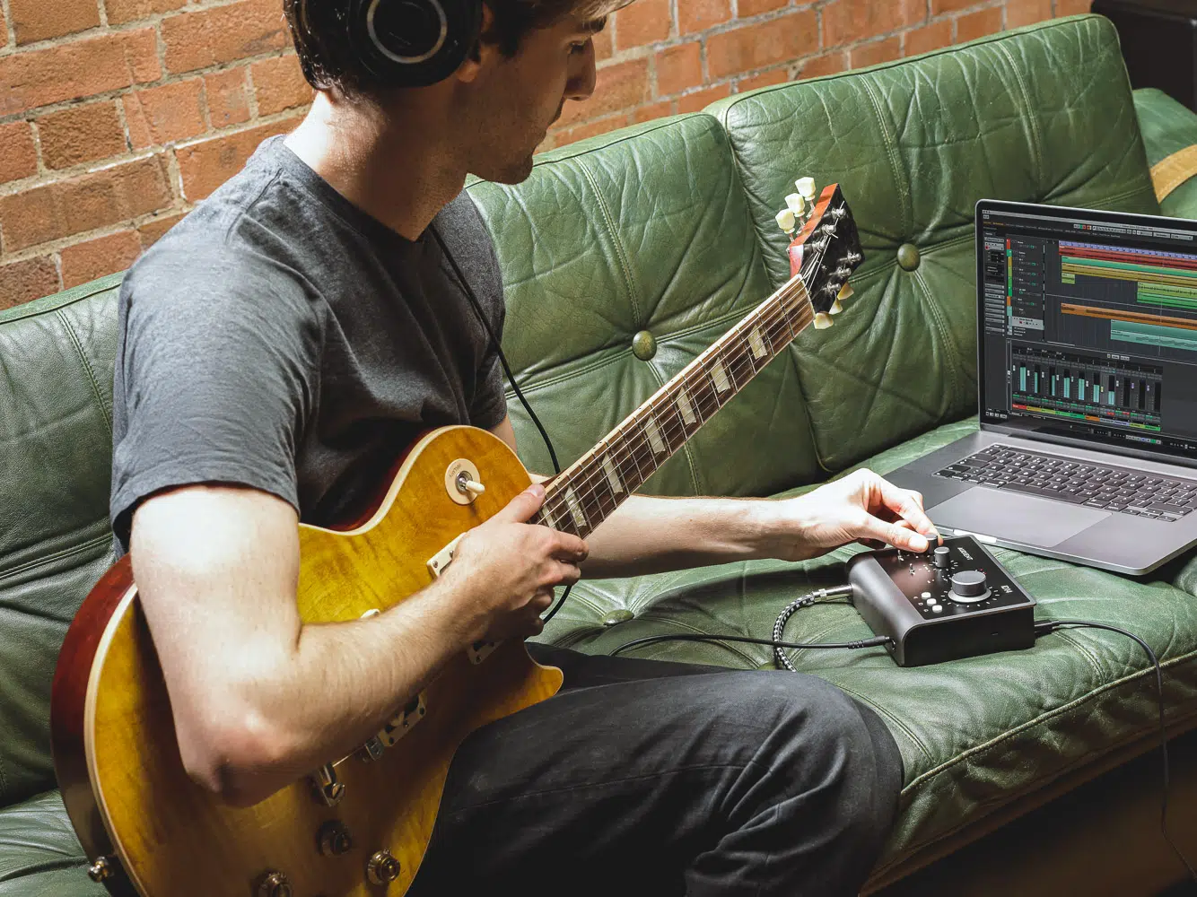 Audient iD14 MKII guitar recording setup