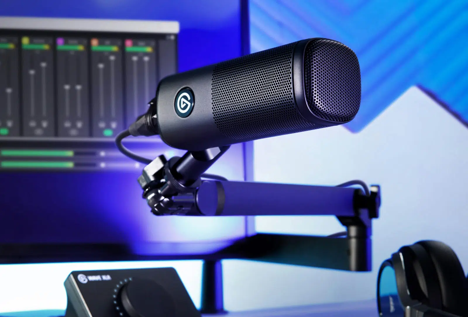 elgato wave mic arm lp black microphone positioning