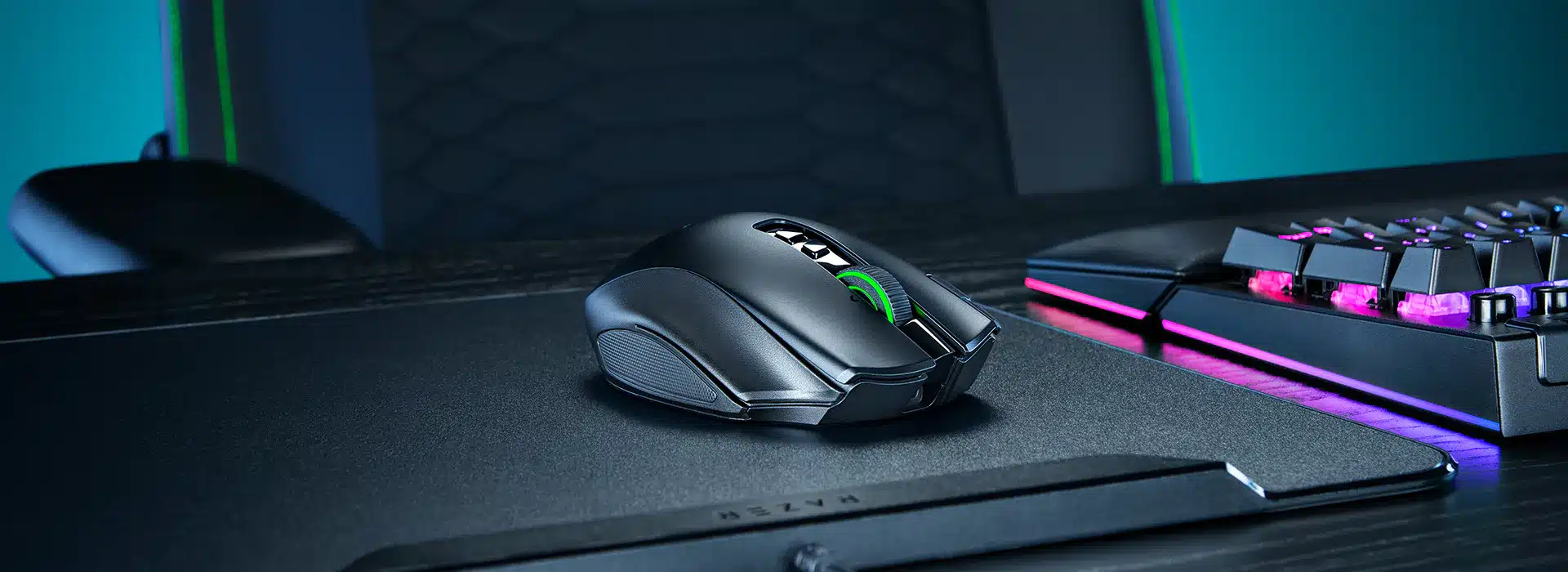 Razer Naga V3 Pro desktop setup