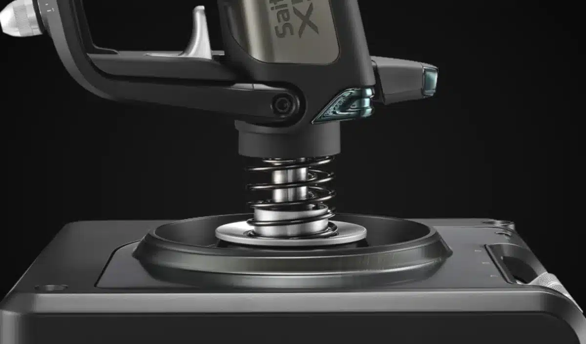 Logitech G X52 Pro H.O.T.A.S. dual-spring centering mechanism