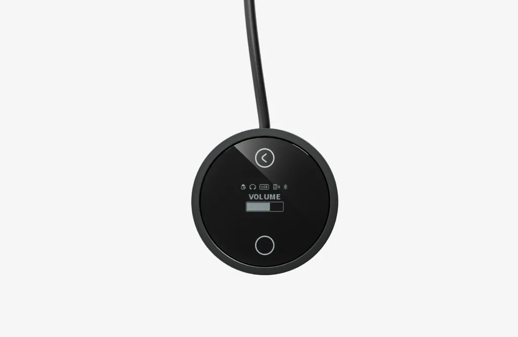 SteelSeries Arena 9 OLED control pod and volume dial